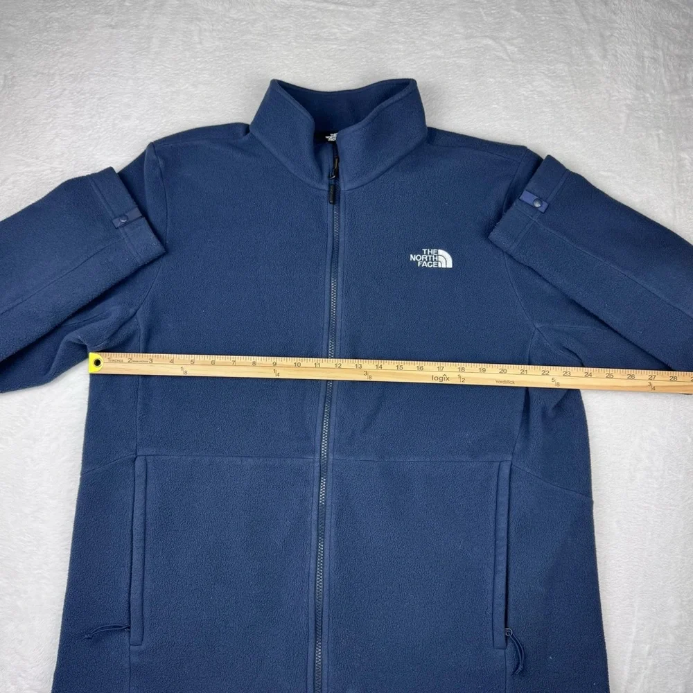 The North Face Men's Full-Zip Fleece jacket in navy blue. Size XL. Front pockets